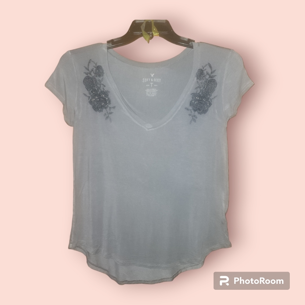 ^ American Eagle Tshirt